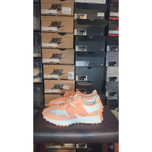 New Balance 327  Size 10 main image 6